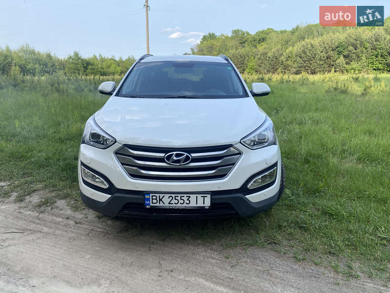 Внедорожник / Кроссовер Hyundai Santa FE 2014 в Ровно