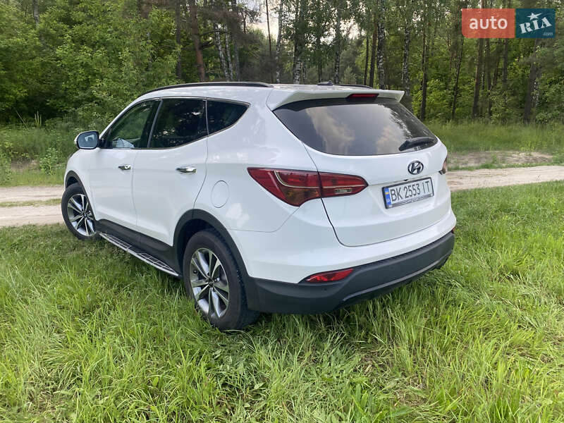 Внедорожник / Кроссовер Hyundai Santa FE 2014 в Ровно