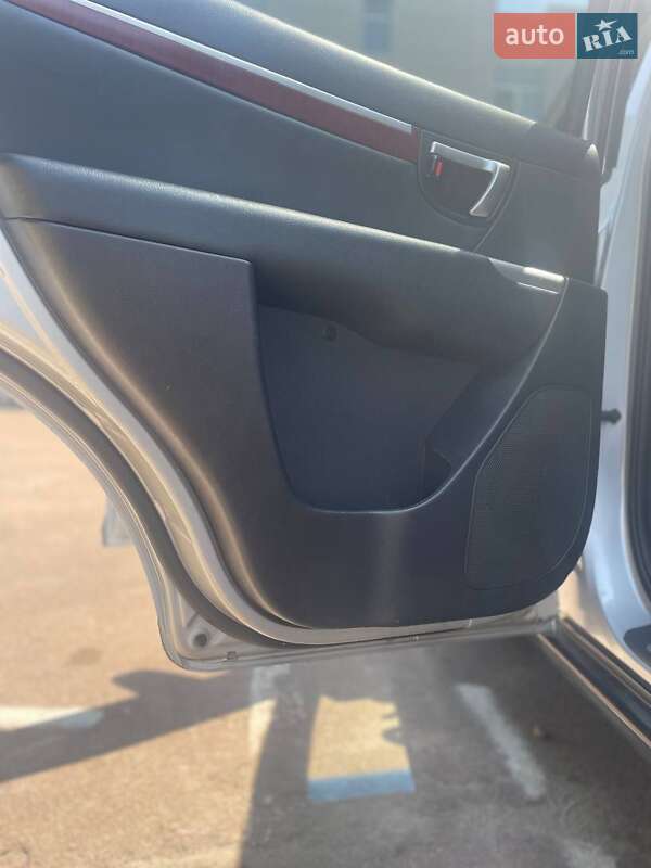 Внедорожник / Кроссовер Hyundai Santa FE 2007 в Киеве фото 11 Внедорожник / Кроссовер Hyundai Santa FE 2007 в Киеве