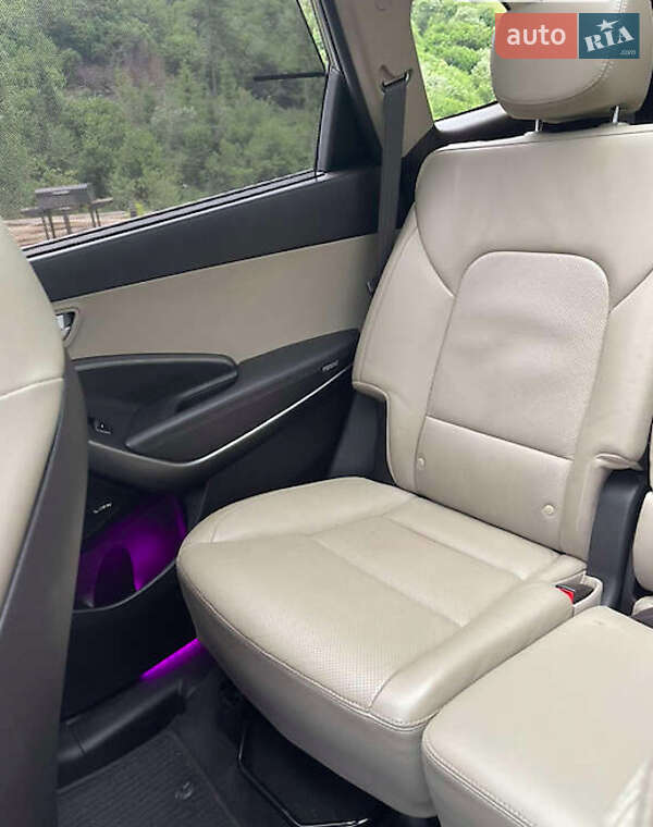 Позашляховик / Кросовер Hyundai Santa FE 2016 в Львові