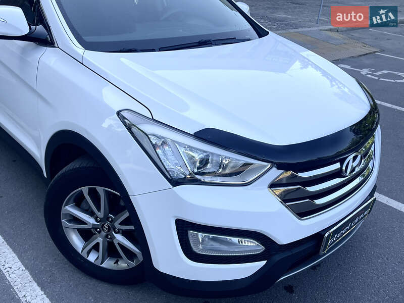 Позашляховик / Кросовер Hyundai Santa FE 2013 в Миколаєві