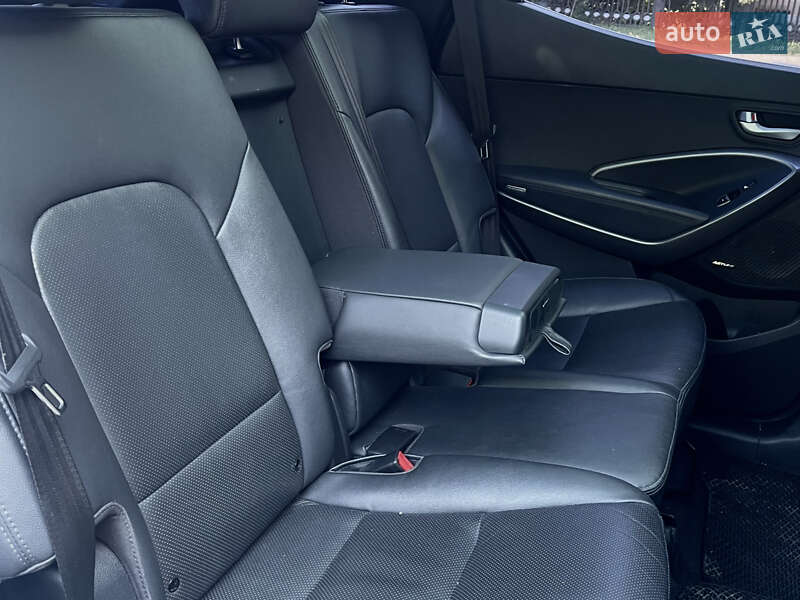 Позашляховик / Кросовер Hyundai Santa FE 2013 в Миколаєві