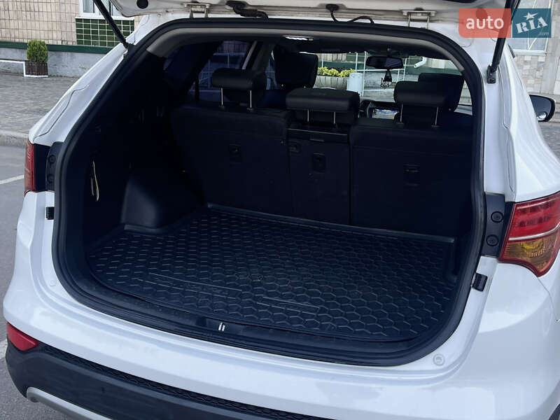 Позашляховик / Кросовер Hyundai Santa FE 2013 в Миколаєві