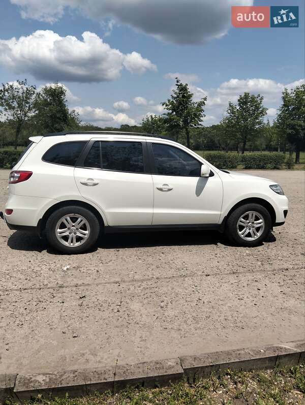 Позашляховик / Кросовер Hyundai Santa FE 2012 в Дніпрі