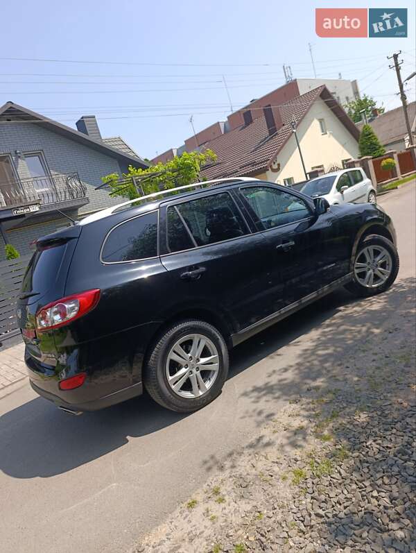 Позашляховик / Кросовер Hyundai Santa FE 2011 в Луцьку