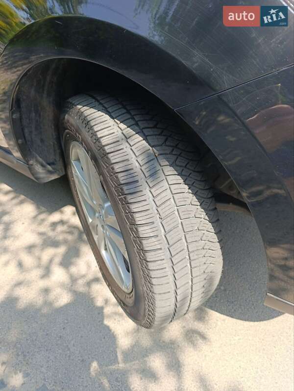 Позашляховик / Кросовер Hyundai Santa FE 2011 в Луцьку