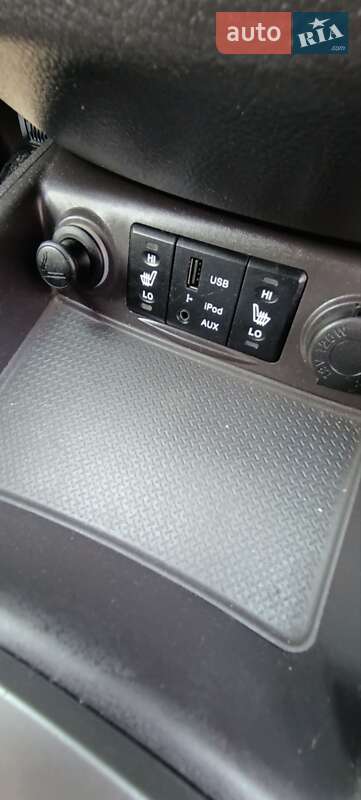Позашляховик / Кросовер Hyundai Santa FE 2011 в Луцьку