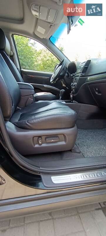 Позашляховик / Кросовер Hyundai Santa FE 2011 в Луцьку