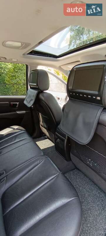 Позашляховик / Кросовер Hyundai Santa FE 2011 в Луцьку