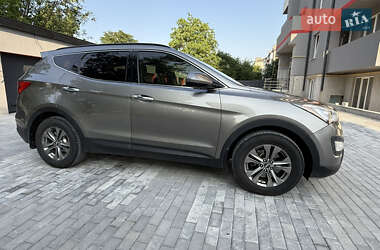 Внедорожник / Кроссовер Hyundai Santa FE 2013 в 