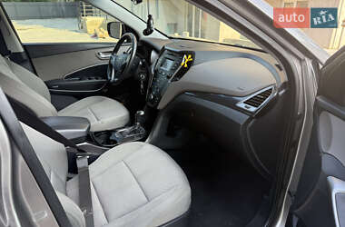 Внедорожник / Кроссовер Hyundai Santa FE 2013 в 