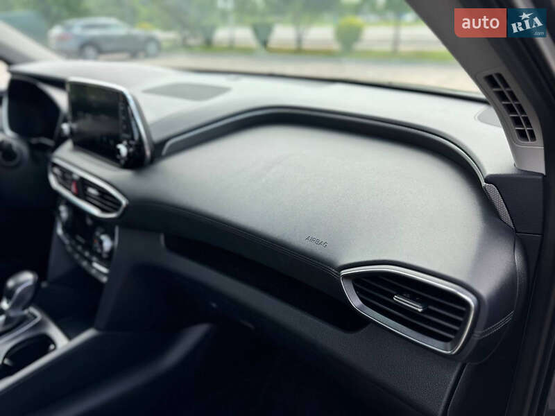 Внедорожник / Кроссовер Hyundai Santa FE 2020 в Ивано-Франковске