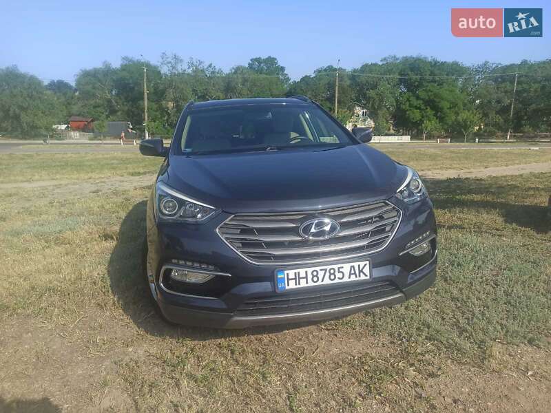 Позашляховик / Кросовер Hyundai Santa FE 2016 в Одесі