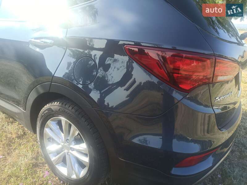 Позашляховик / Кросовер Hyundai Santa FE 2016 в Одесі