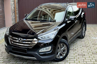 Внедорожник / Кроссовер Hyundai Santa FE 2013 в 