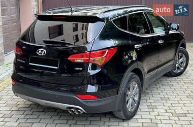 Внедорожник / Кроссовер Hyundai Santa FE 2013 в 