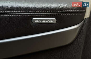 Внедорожник / Кроссовер Hyundai Santa FE 2013 в 