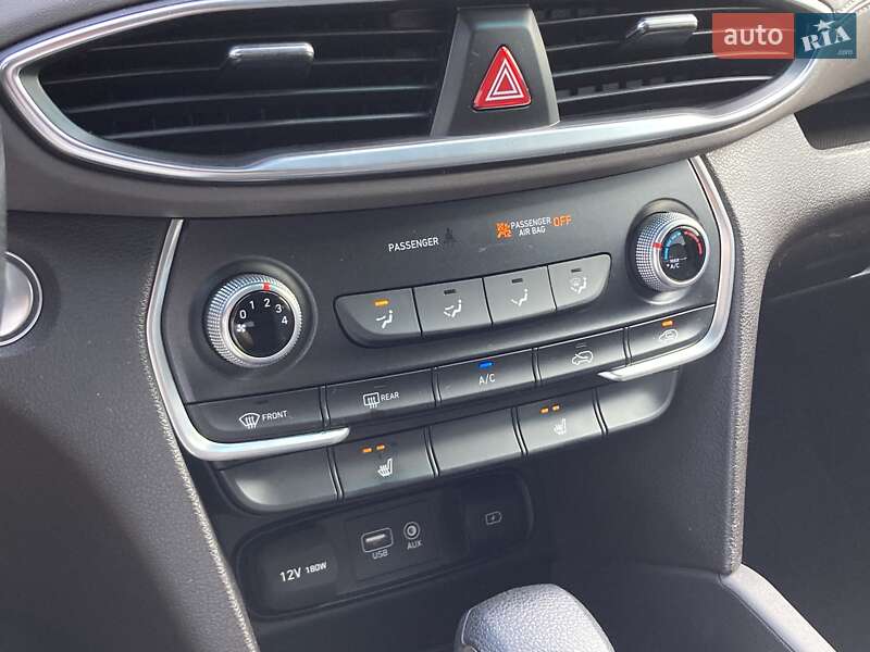 Позашляховик / Кросовер Hyundai Santa FE 2019 в Києві