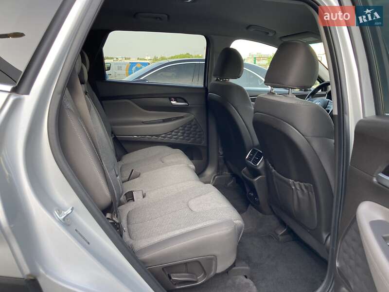 Позашляховик / Кросовер Hyundai Santa FE 2019 в Києві