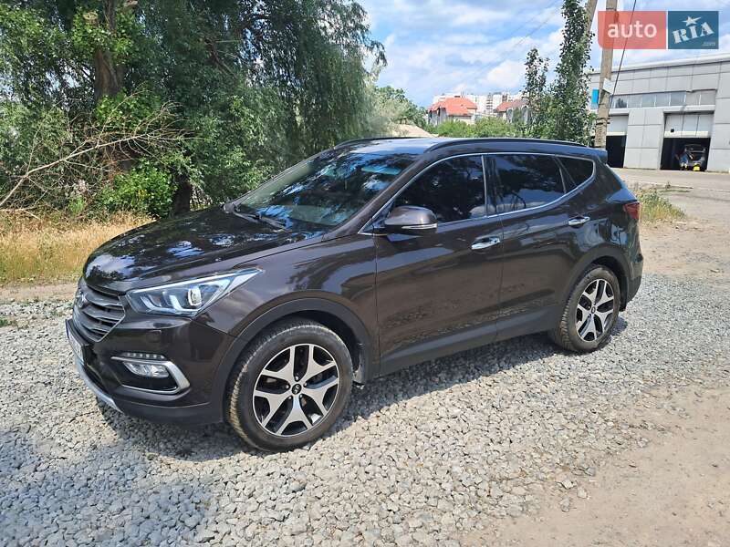 Позашляховик / Кросовер Hyundai Santa FE 2017 в Дніпрі