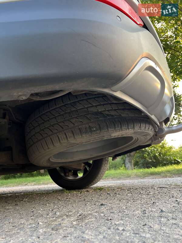 Позашляховик / Кросовер Hyundai Santa FE 2012 в Звенигородці