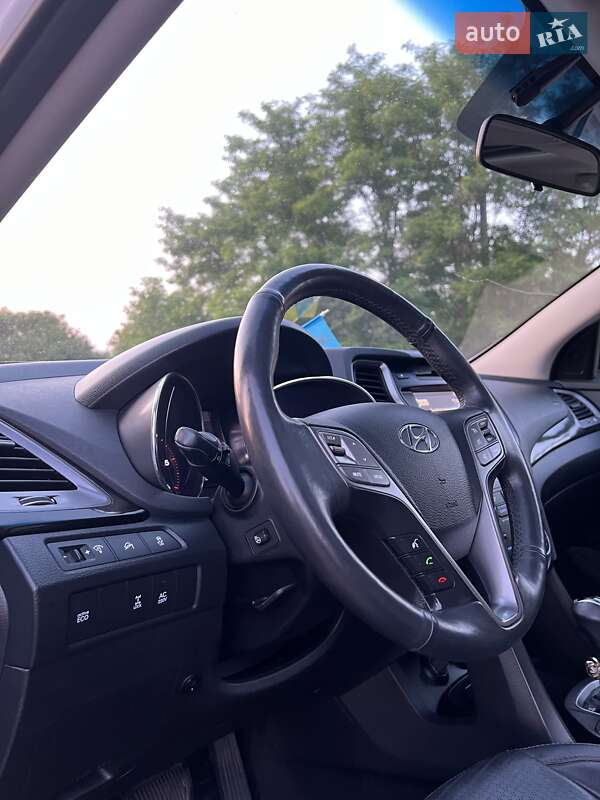 Позашляховик / Кросовер Hyundai Santa FE 2012 в Звенигородці