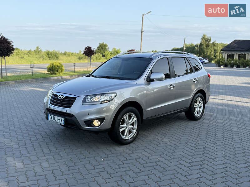 Внедорожник / Кроссовер Hyundai Santa FE 2011 в 