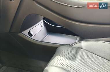 Внедорожник / Кроссовер Hyundai Santa FE 2021 в 