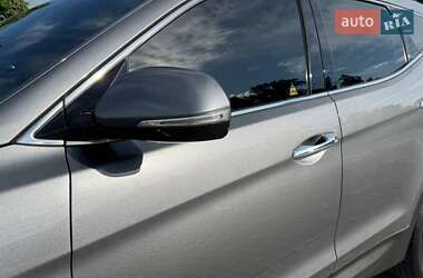 Внедорожник / Кроссовер Hyundai Santa FE 2015 в 