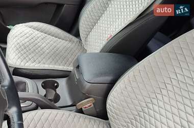 Позашляховик / Кросовер Hyundai Santa FE 2011 в 