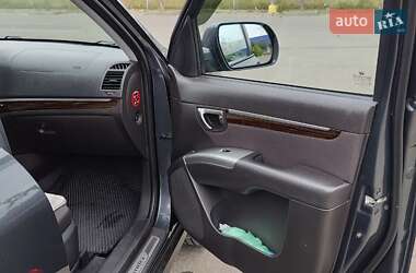 Позашляховик / Кросовер Hyundai Santa FE 2011 в 