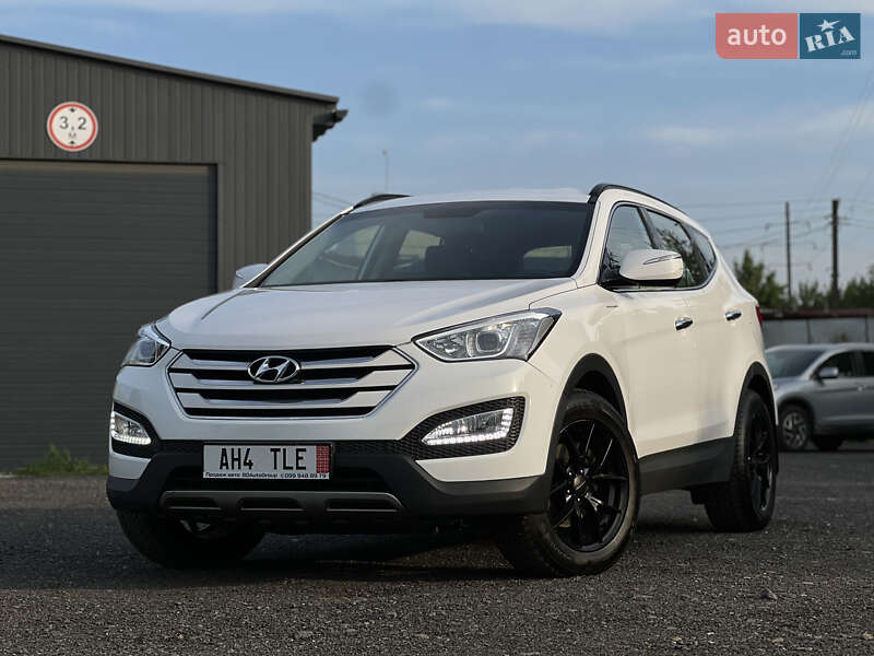 Позашляховик / Кросовер Hyundai Santa FE 2013 в Ужгороді