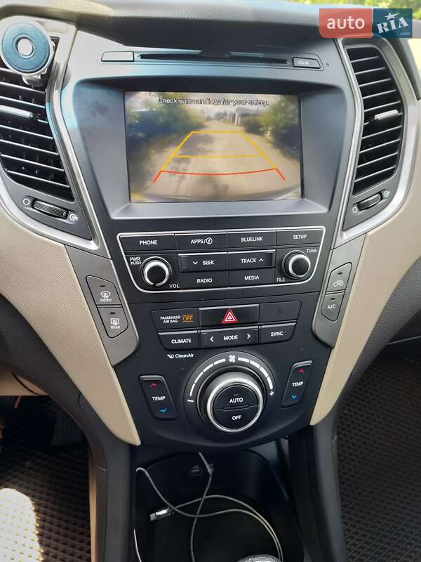 Позашляховик / Кросовер Hyundai Santa FE 2017 в Києві