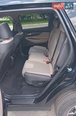 Внедорожник / Кроссовер Hyundai Santa FE 2023 в 