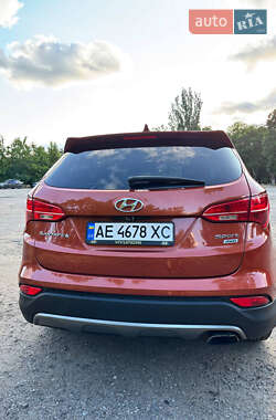 Внедорожник / Кроссовер Hyundai Santa FE 2015 в 