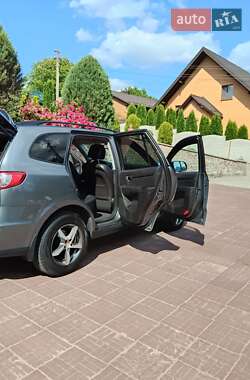 Внедорожник / Кроссовер Hyundai Santa FE 2012 в 