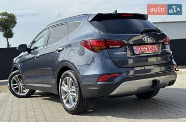 Позашляховик / Кросовер Hyundai Santa FE 2016 в 