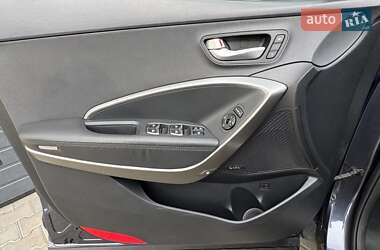 Позашляховик / Кросовер Hyundai Santa FE 2016 в 