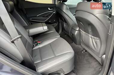 Позашляховик / Кросовер Hyundai Santa FE 2016 в 
