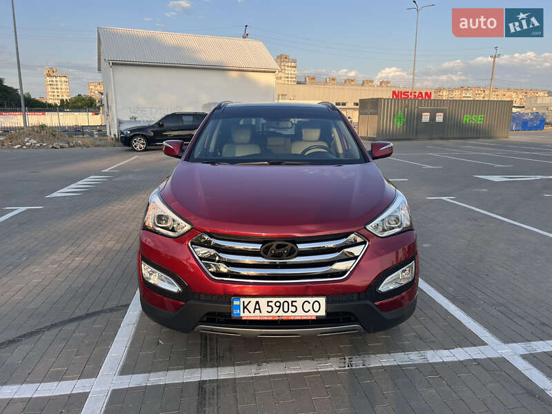Позашляховик / Кросовер Hyundai Santa FE 2014 в Києві