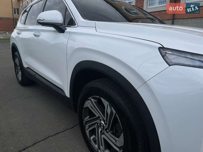 Позашляховик / Кросовер Hyundai Santa FE 2021 в Умані