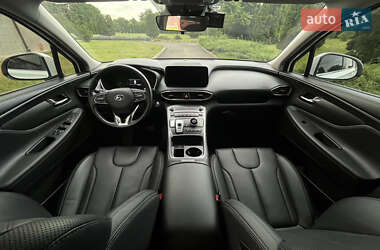 Внедорожник / Кроссовер Hyundai Santa FE 2021 в 