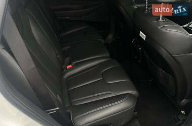 Внедорожник / Кроссовер Hyundai Santa FE 2021 в 