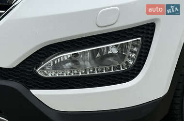 Внедорожник / Кроссовер Hyundai Santa FE 2014 в 