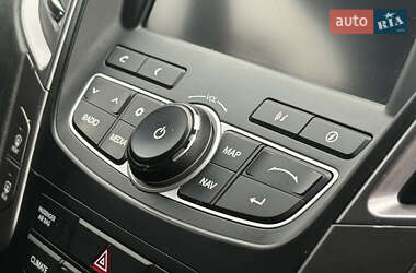 Внедорожник / Кроссовер Hyundai Santa FE 2014 в 