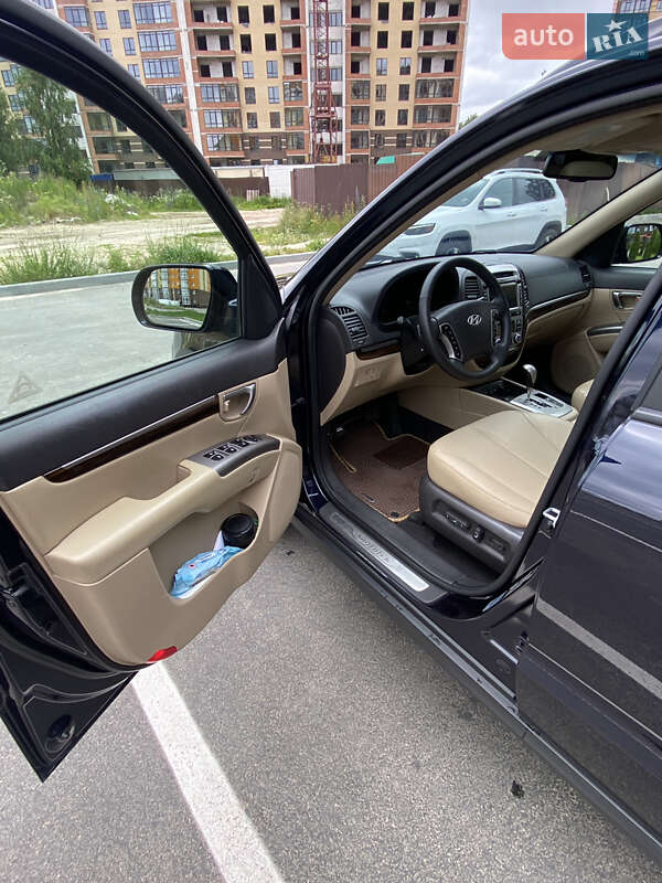 Внедорожник / Кроссовер Hyundai Santa FE 2012 в Носовке