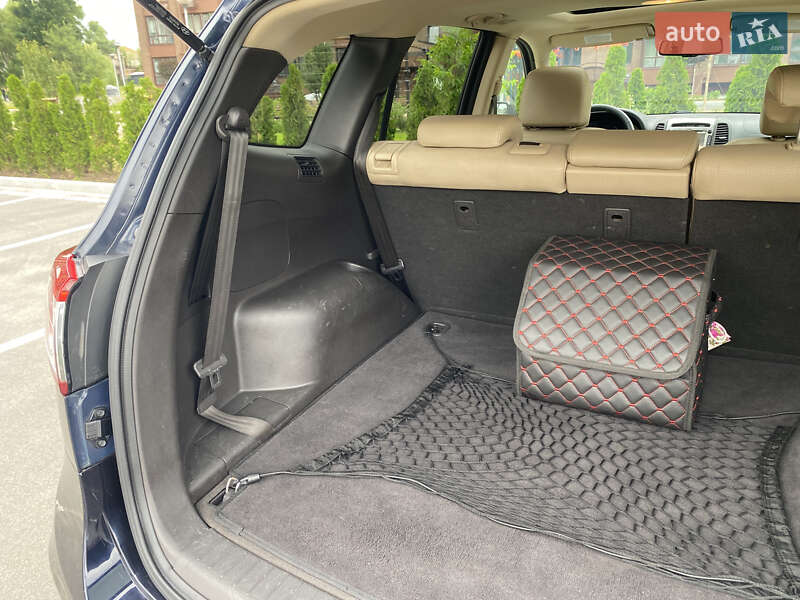 Внедорожник / Кроссовер Hyundai Santa FE 2012 в Носовке