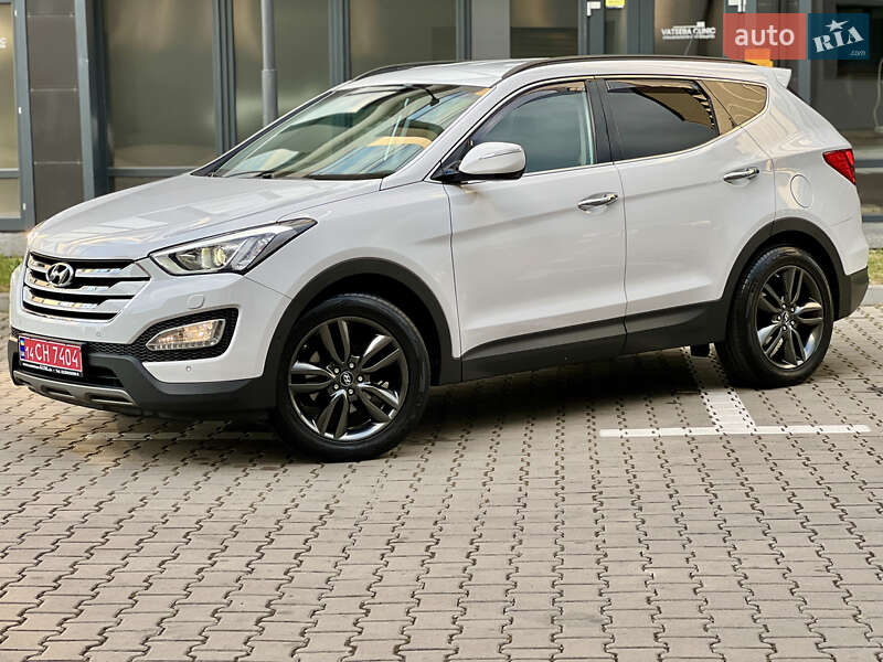 Позашляховик / Кросовер Hyundai Santa FE 2014 в Івано-Франківську