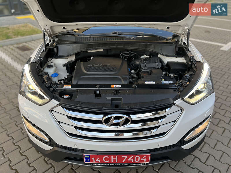 Позашляховик / Кросовер Hyundai Santa FE 2014 в Івано-Франківську