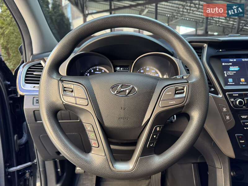 Внедорожник / Кроссовер Hyundai Santa FE 2016 в Одессе